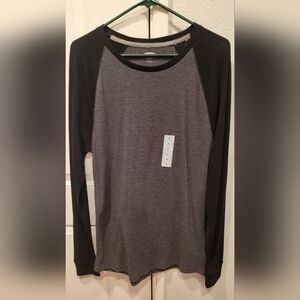 Old Navy Long Sleeve Top in Charcoal and Black